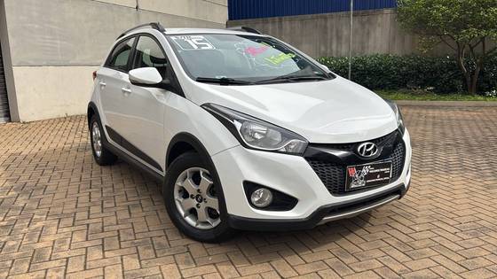 HYUNDAI HB20X 1.6 16V STYLE FLEX 4P AUTOMÁTICO HYUNDAI HB20X 1.6 16V STYLE FLEX 4P AUTOMÁTICO
